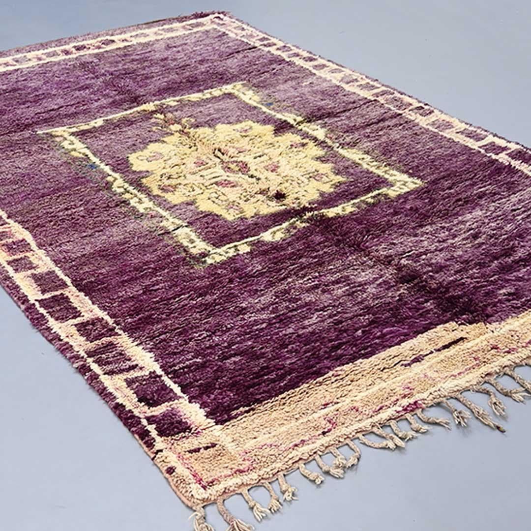 Antique Legacy Vintage Moroccan Rug 5.9 x 8.8 feet / 180 x 270 cm - Ettilux Home